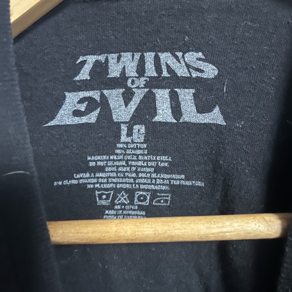 2019 twins of evil “hell never dies” tour mens LG - Picture 2 of 4